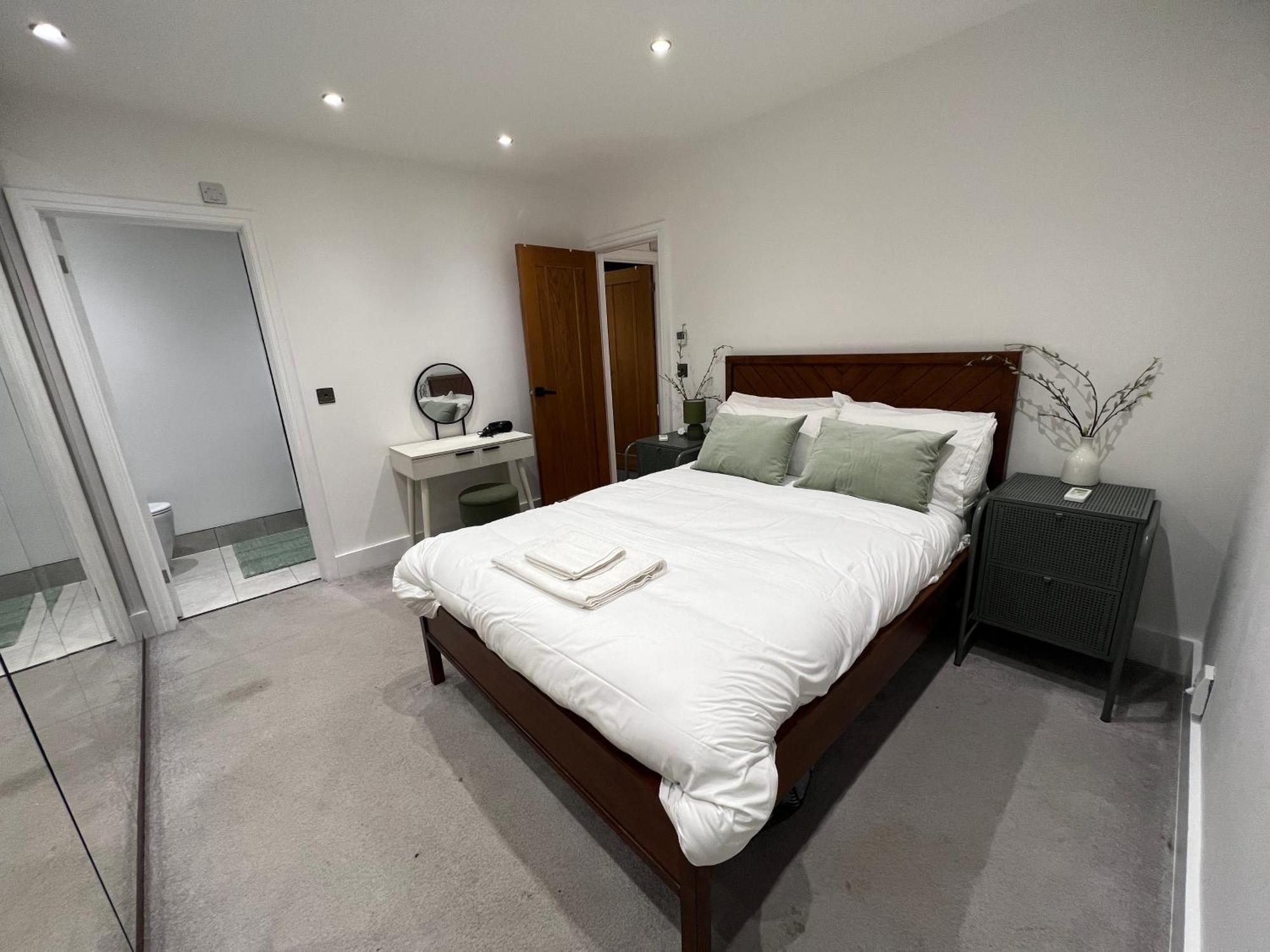 Streatham Vale Streatham House - 2 Bedroom - Sleeps 6 - Free Wifi מראה חיצוני תמונה